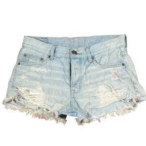 Summer American Eagle Distressed Denim Shorts Light Wash Raw Hem Size 6